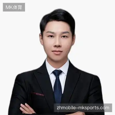 何昊浩